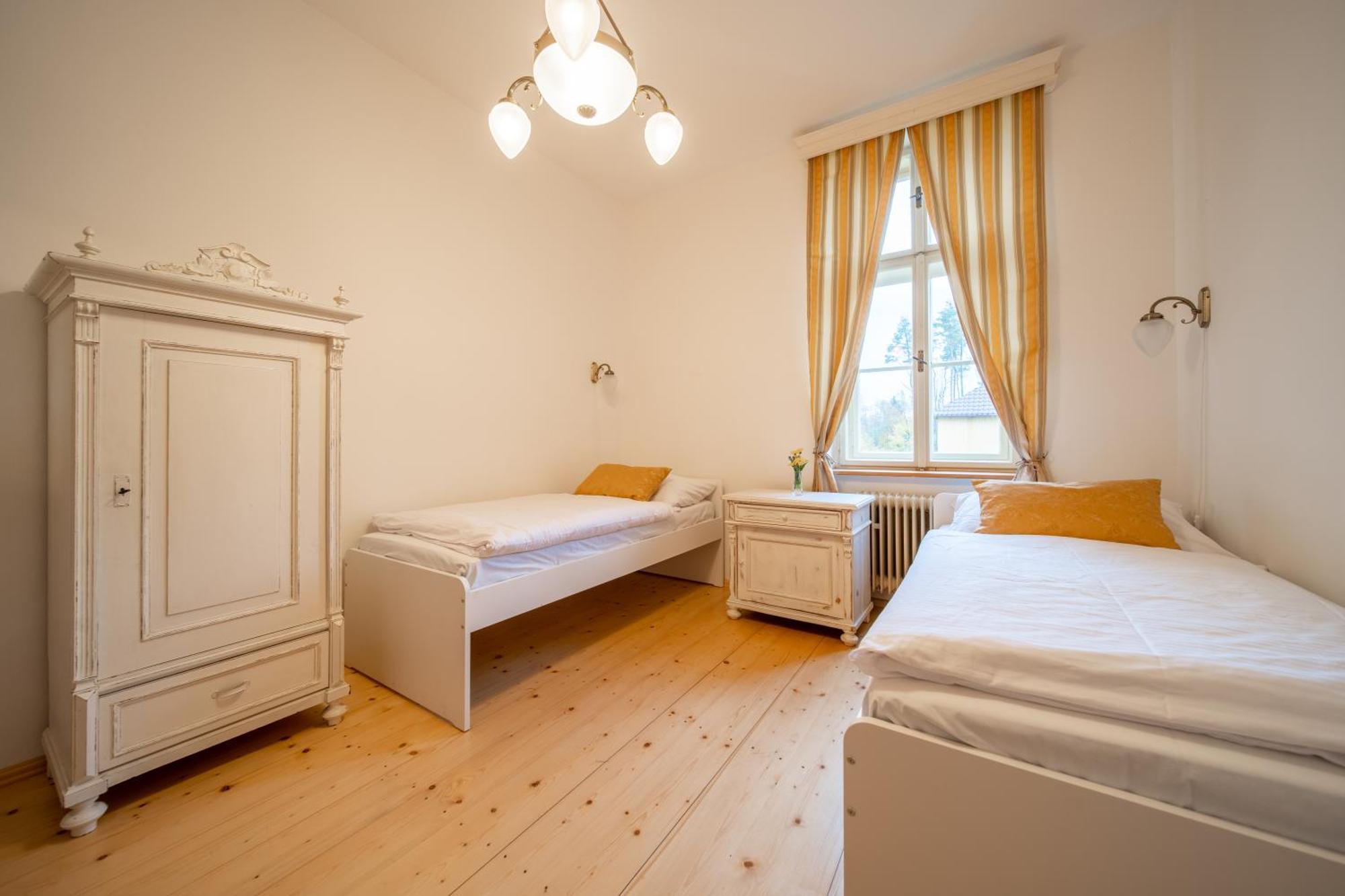 Zamecek Waldsteinovo Zatisi Hotel Svatoslav Kültér fotó