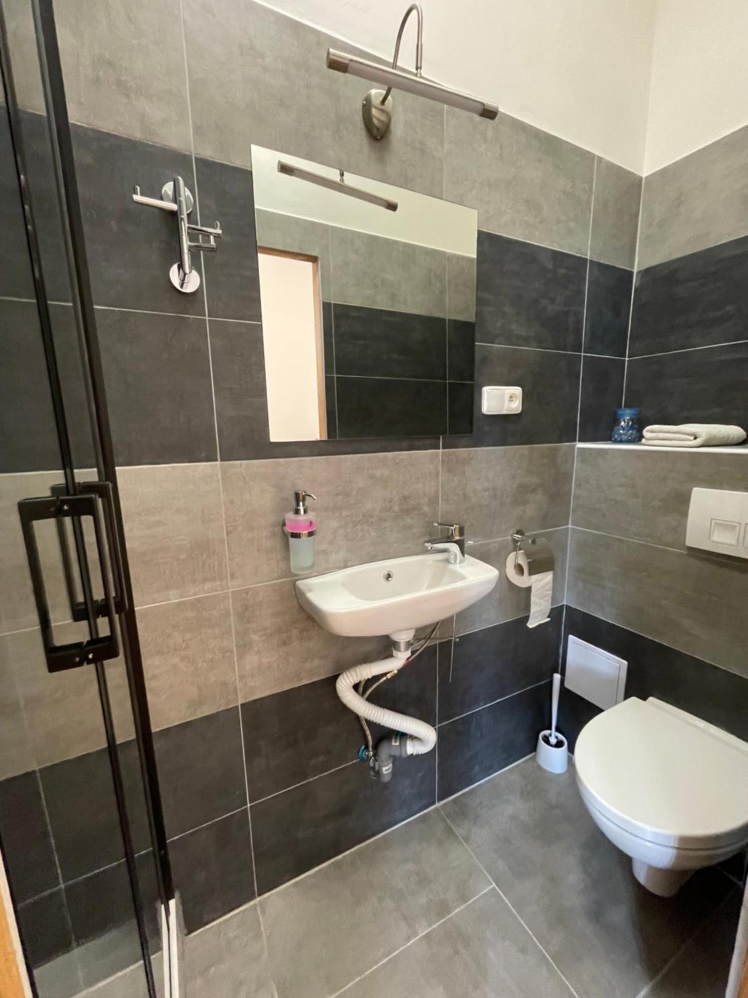 Zamecek Waldsteinovo Zatisi Hotel Svatoslav Kültér fotó